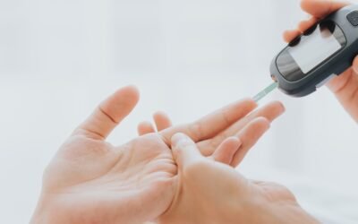 Symptoms of Low Blood Sugar (Hypoglycemia): What You Need to Know